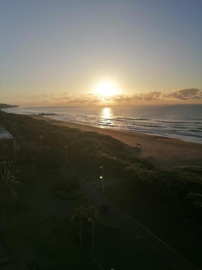 Seaview Apartment Amanzimtoti Exterior foto