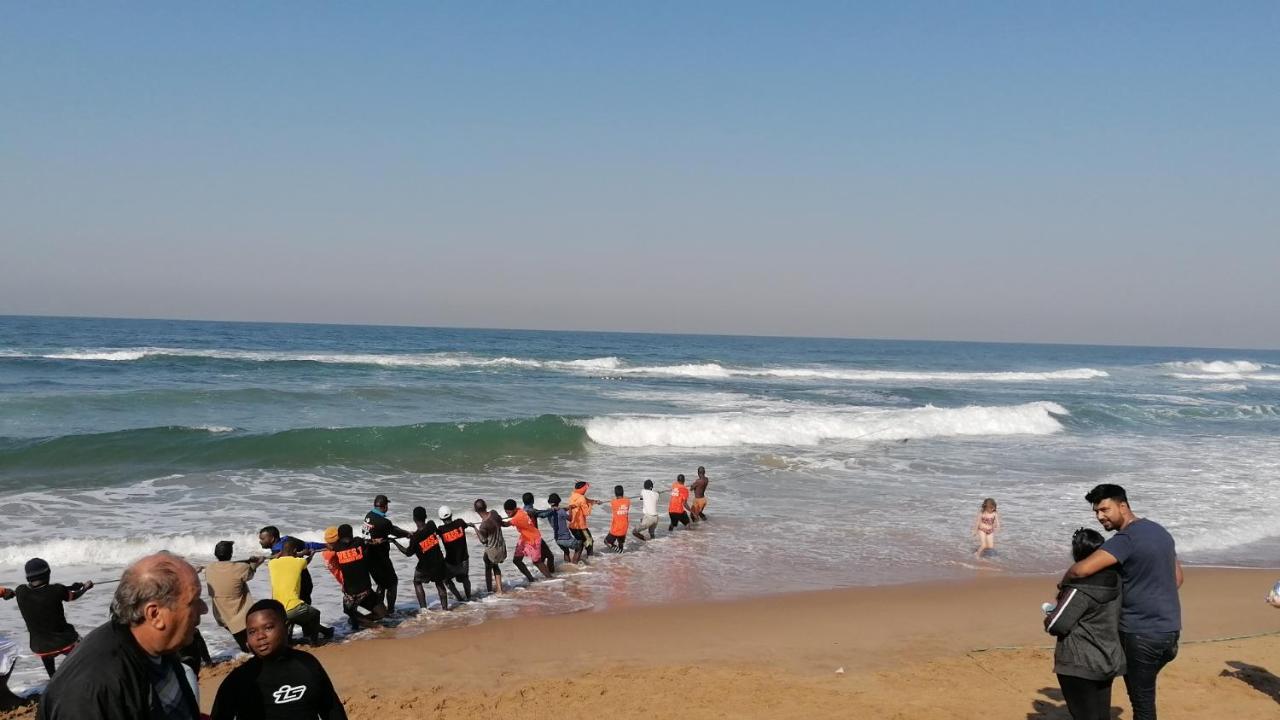 Seaview Apartment Amanzimtoti Exterior foto